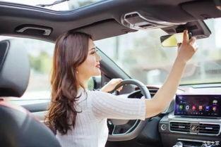 国产车美女视频素材,驾驭之美，尽在眼前