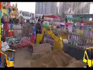 国产巨型挖掘机视频